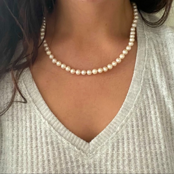 Freshwater Pearl Necklace and Bracelet - Picture 2 of 5